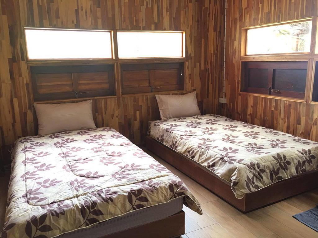 Saduemuenghomestay Phrae Exteriör bild