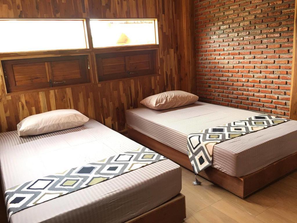Saduemuenghomestay Phrae Exteriör bild
