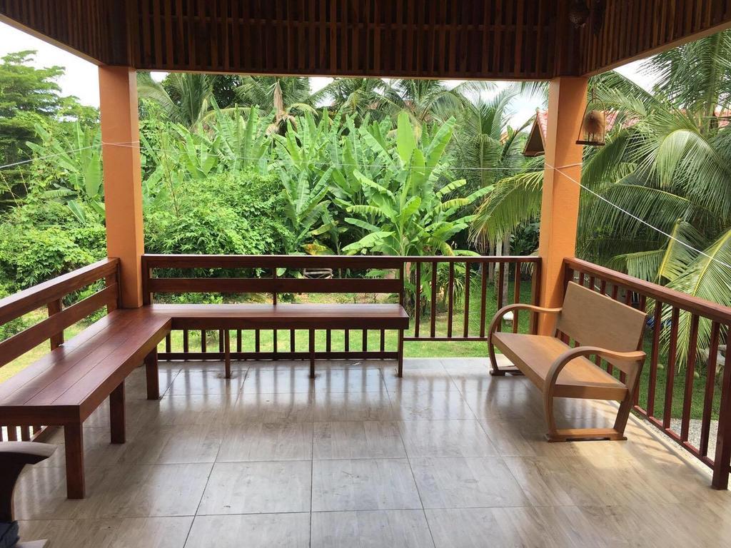 Saduemuenghomestay Phrae Exteriör bild